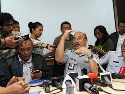 cronologia del avion de airasia desaparecido en indonesia cronologia del avion de airasia desaparecido en indonesia