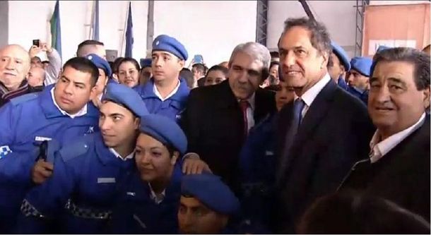Primer acto de Scioli junto a Aníbal tras las PASO