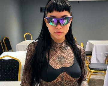 María Becerra insultó a una influencer por querer conquistar a su novio: el video