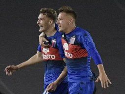 Dirigentes de River se reunieron con Mateo Retegui y el agente de Facundo Colidio