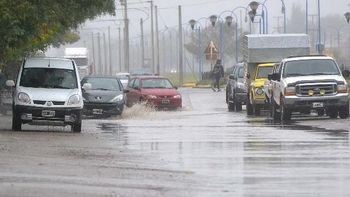 #inundacionneuquen: ya son 1300 evacuados y esperan la peor tormenta en 40 anos #inundacionneuquen: ya son 1300 evacuados y esperan la peor tormenta en 40 anos