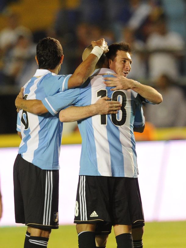 Con Messi imparable, Argentina goleó a Guatemala en un amistoso