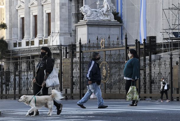 Anses pagar&aacute; los salarios de abril del personal de 420 mil empleadores