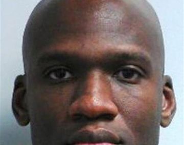 El autor del tiroteo era un condecorado de la Marina