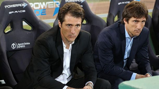Guillermo Barros Schelotto y Gustavo Barros Schelotto en el Mario Alberto Kempes durante la derrota de Boca ante Rosario Central por 2 a 1 Guillermo Barros Schelotto y Gustavo Barros Schelotto en el Mario Alberto Kempes durante la derrota de Boca ante Rosario Central por 2 a 1