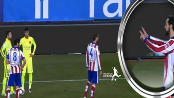 el 7 a 1 no se olvida: mira la cargada de un rival a neymar en pleno partido el 7 a 1 no se olvida: mira la cargada de un rival a neymar en pleno partido