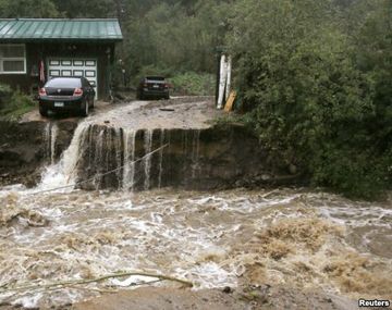 Ya son cinco los muertos por las inundaciones en los EEUU