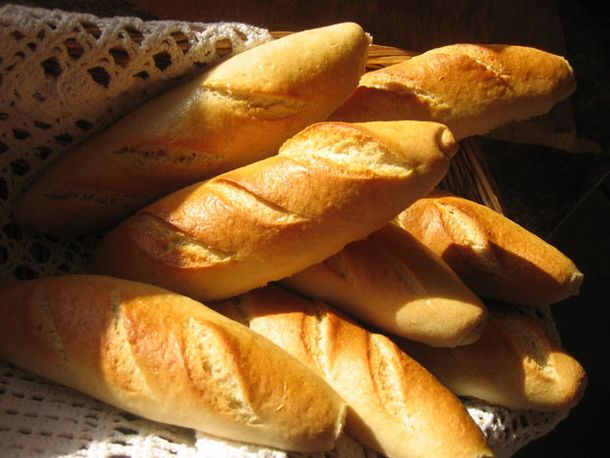 Molineros afirman que el precio del pan debería bajar