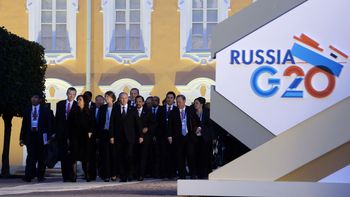 cfk sobre fondos buitre: si lo ven a obama, preguntenle cfk sobre fondos buitre: si lo ven a obama, preguntenle