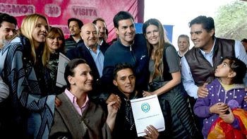 michetti y urtubey lanzaron un programa para el consumo de agua segura michetti y urtubey lanzaron un programa para el consumo de agua segura