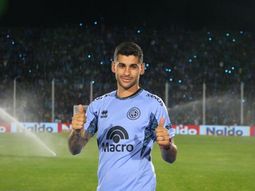 Cuti Romero con la camiseta de Belgrano. Cuti Romero con la camiseta de Belgrano.