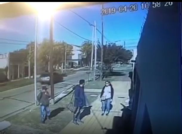 Un joven murió después de un intento de robo: le quisieron sacar la mochila y lo apuñalaron