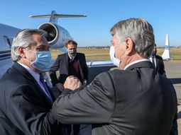 El presidente Alberto Fern&aacute;ndez lleg&oacute; hoy a Santa Rosa para llevar adelante, junto al gobernador de La Pampa, Sergio Ziliotto, una serie de actividades oficiales que incluyen una visita al frigor&iacute;fico Carnes Pampeanas y la firma de convenios