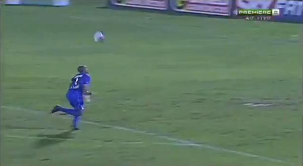 El gol en contra más increíble en la historia del fútbol mundial