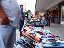 manteros denuncian a la ciudad por persecucion manteros denuncian a la ciudad por persecucion