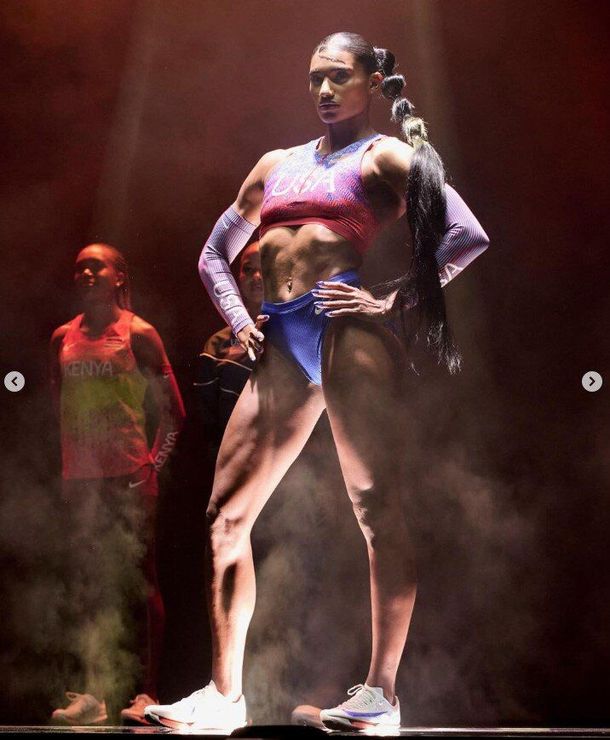 Atletas critican el diseño de los nuevos uniformes de atletismo femenino por considerarlo sexista. Atletas critican el diseño de los nuevos uniformes de atletismo femenino por considerarlo sexista.