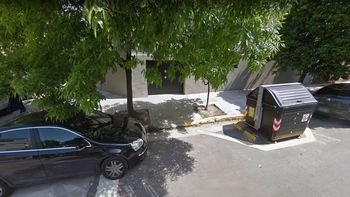 hallan a una beba abandonada dentro de un contenedor de basura en palermo hallan a una beba abandonada dentro de un contenedor de basura en palermo