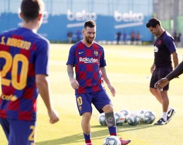 Messi no se entrenó y se demoraría su regreso