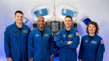 Los estadounidenses Christina Koch, Reid Wiseman y Victor Glover y el canadiense Jeremy Hansen marcan hoy un hito histórico. Los estadounidenses Christina Koch, Reid Wiseman y Victor Glover y el canadiense Jeremy Hansen marcan hoy un hito histórico.