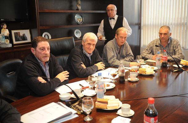 Centrales sindicales oficialistas insistirán por Ganancias