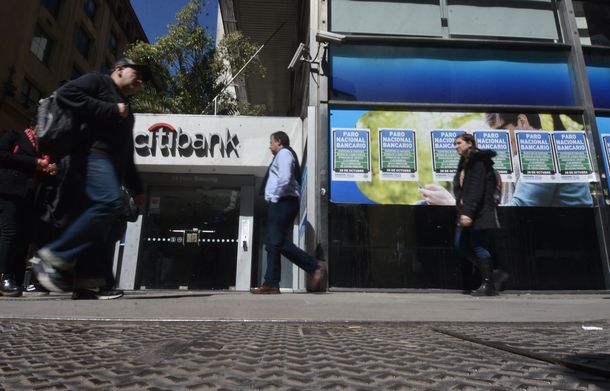 Suspenden el paro bancario del jueves