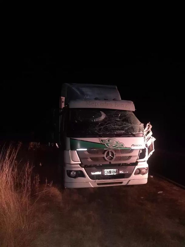 Tragedia en la ruta 65: un muerto y un herido al chocar dos camiones