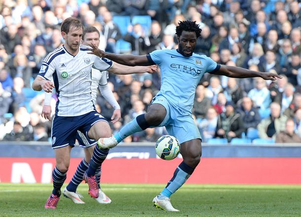 El Manchester City goleó y espera de un traspié del Chelsea