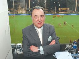 Murió Marcelo Araujo, histórico relator de Fútbol de Primera y Fútbol para Todos Murió Marcelo Araujo, histórico relator de Fútbol de Primera y Fútbol para Todos