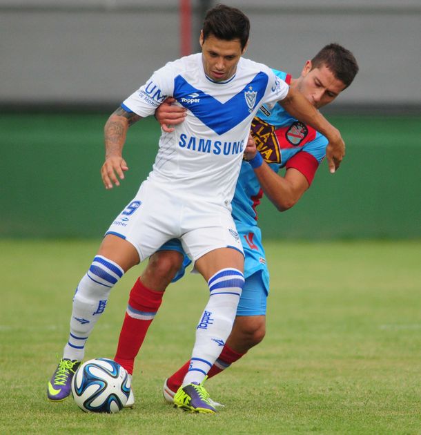 Vélez fue efectivo y sumó su primer triunfo ante Arsenal