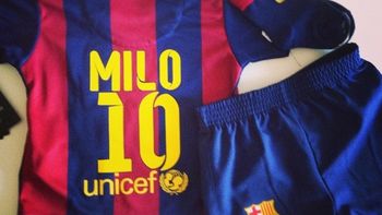 el regalo de messi para el hijo de fandino el regalo de messi para el hijo de fandino