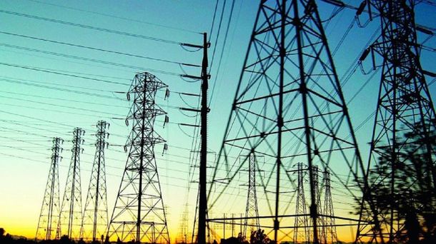 La torre 412, Transener y fallas de las distribuidoras fueron las causas del apagón, según el Gobierno