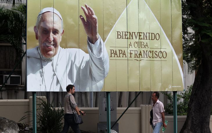 Cristina partió a Cuba, donde se reunirá por séptima vez con el Papa