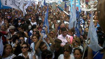 paritarias: calo se reune con los gremios docentes para definir estrategias paritarias: calo se reune con los gremios docentes para definir estrategias