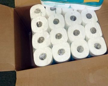 Crean papel higiénico que permite limpiarte con pasajes de la Biblia