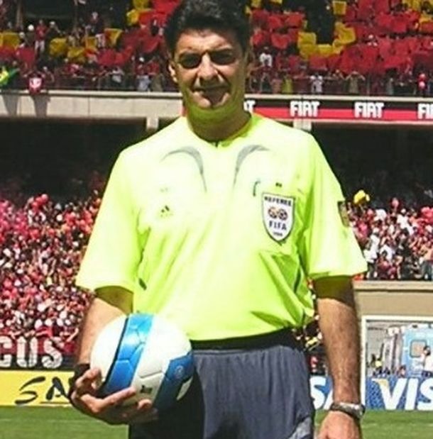 Un ex árbitro calentó la previa de la Supercopa Argentina entre Boca y Central con un tuit repleto de polémica