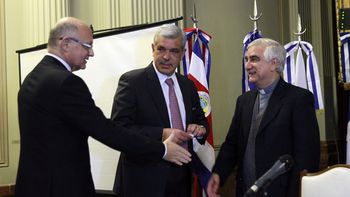 argentina fue el primer pais en dar batalla a los buitres argentina fue el primer pais en dar batalla a los buitres