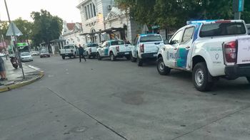 brutal pelea en la estacion de quilmes: apunalaron a un hombre y hay cuatro detenidos brutal pelea en la estacion de quilmes: apunalaron a un hombre y hay cuatro detenidos