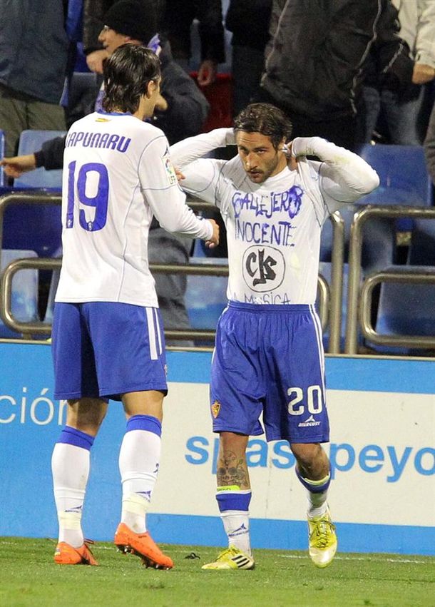 Franco Zuculini festeja el gol del Zaragoza ante el Levante