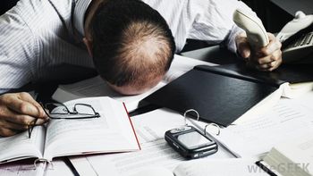 ¿cuales son los sintomas que indican que una persona es adicta al trabajo? ¿cuales son los sintomas que indican que una persona es adicta al trabajo?