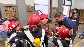 Bomberitos, perros rescatistas y drones: propuestas gratuitas para disfrutar en vacaciones de invierno Bomberitos, perros rescatistas y drones: propuestas gratuitas para disfrutar en vacaciones de invierno