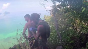 video: un joven se incrusto los ganchos del paracaidas en su espalda video: un joven se incrusto los ganchos del paracaidas en su espalda