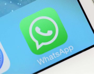 Cuidado si te llegan mensajes hot de una desconocida a través de WhatsApp 