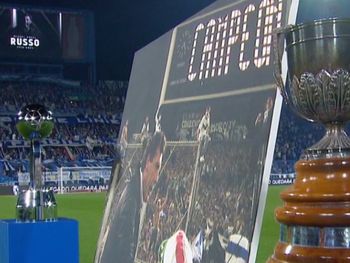 El emotivo minuto de silencio por Russo en Vélez vs. Rosario Central