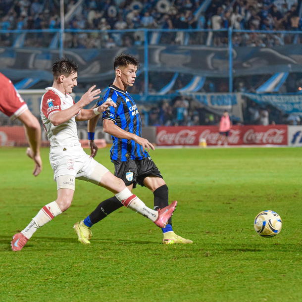 Atlético Tucumán y Huracán empataron 1-1 Atlético Tucumán y Huracán empataron 1-1