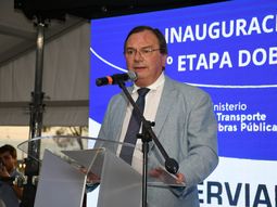 Jose Luis Falero, ministro de Transporte y Obras Públicas. Jose Luis Falero, ministro de Transporte y Obras Públicas.