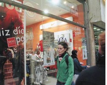 El paro de choferes de transporte de caudales complica el día del padre