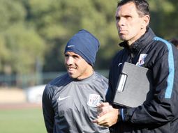 El equipo de Tevez se quedó sin entrenador: ¿llega un ex DT de Messi al banco?