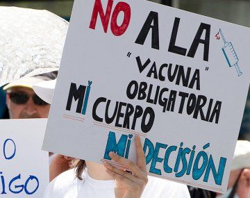 Pase Sanitario: en Internet venden truchos para no vacunados