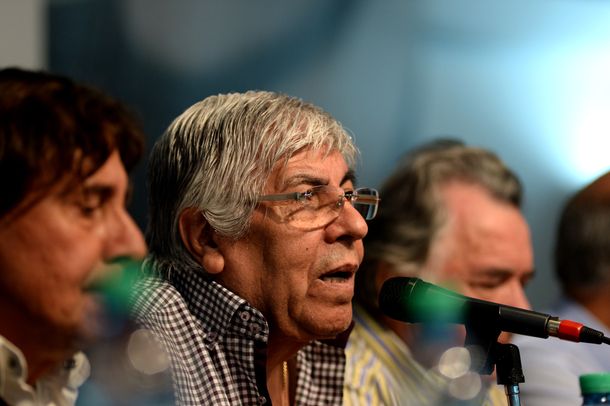 Moyano llamó a no votar candidatos del oficialismo y apuntó contra Scioli