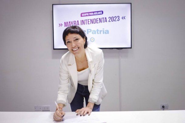 Mayra Mendoza firmó su precandidatura para seguir siendo intendenta de Quilmes